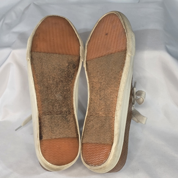 Universal Thread Sneakers Textured Weave Pattern Lace Up Dark Chestnut Caramel 9 - Picture 4 of 10